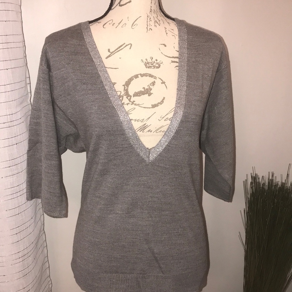 New York & Company Grey Sweater Size XS